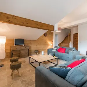 https://les-terrasses-de-perrieres.hotels-rhonealpes.com